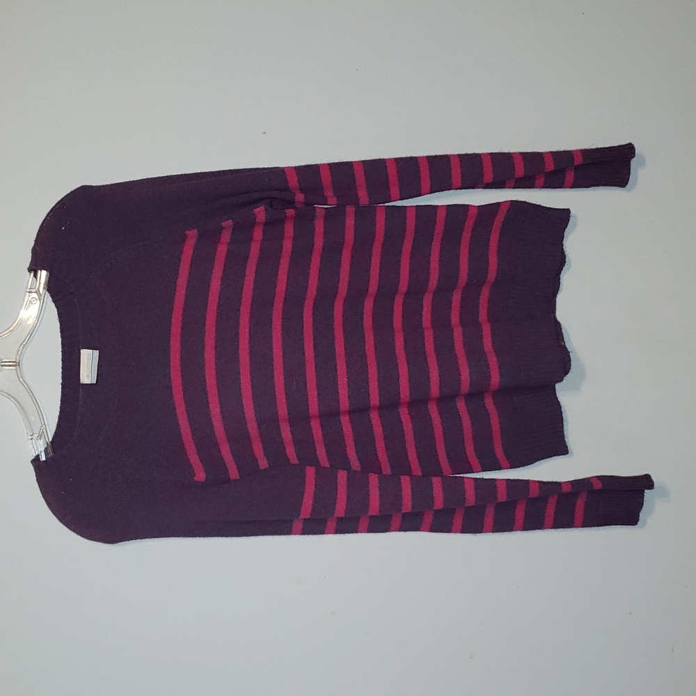 Columbia purple pull over sweater 💜 size medium